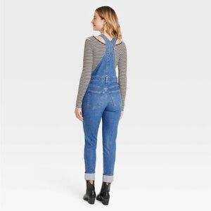 TARGET denim overalls raw hem size 4 Medium Wash Universal Thread tapered leg